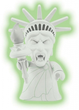 Doctor Who Vinyl Figur Titans Statue of Liberty Weeping Angel Glow-In-The-Dark 20 cm