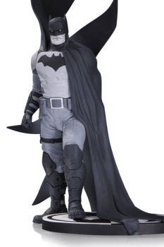 Batman Black & White Statue Batman by Rafael Albuquerque 23 cm
