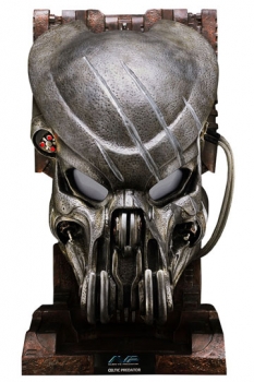 Alien vs. Predator Replik 1/1 Battle Damaged Celtic Predator Maske 50 cm