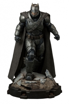 Batman v Superman Dawn of Justice Premium Format Figur Armored Batman 59 cm