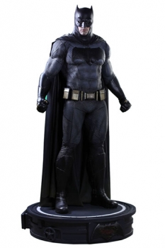 Batman v Superman Dawn of Justice Life-Size Masterpiece Statue Batman 218 cm