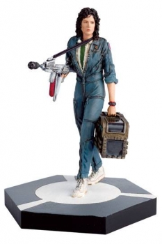 The Alien & Predator Figurine Collection Statue Warrant Officer Ellen Ripley (Alien) 11 cm