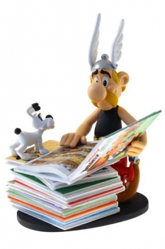 Asterix Collectoys Statue Asterix mit Bücherstapel 2nd Edition 23 cm