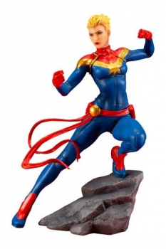 Marvel Universe Avengers Series ARTFX+ Statue 1/10 Captain Marvel 17 cm