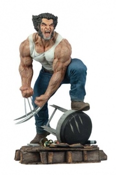 Marvel Premium Format Statue Logan 38 cm