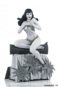 Women of Dynamite Statue Bettie Page (Black & White Edition) 24 cm