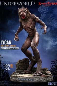 Underworld: Evolution Soft Vinyl Statue Lycan Deluxe Version 32 cm