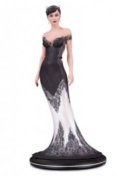 DC Cover Girls Statue Catwoman Wedding Dress by Joëlle Jones 26 cm
