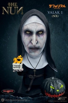 The Nun Defo-Real Series Vinyl Figur Valak Halloween Version 15 cm Weltweit auf 500 Stück limitiert.