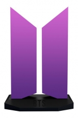 BTS Statue The Color of Love Edition Logo 18 cm