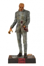 Haus an der Friedhofsmauer Statue Dr. Freudstein 30 cm