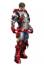 Iron Man 2 Movie Masterpiece Actionfigur 1/6 Tony Stark (Mark V Suit Up Version) 31 cm