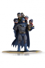 DC Comics Q-Master Diorama Batman: Family Classic 38 cm