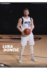NBA Collection Real Masterpiece Actionfigur 1/6 Luka Doncic 30 cm Weltweit auf 5000 Stück limitiert.