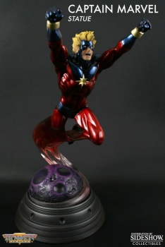 Marvel Statue Captain Marvel 36 cm