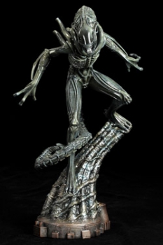 Aliens Statue Alien Warrior 42 cm