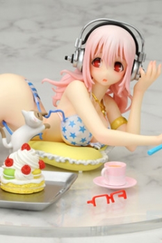 Nitro Super Sonic PVC Statue Super Sonico Sweets & Bikini Ver. 8