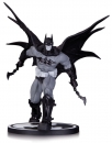 Batman Black & White Statue Batman by Carlos DAnda 20 cm