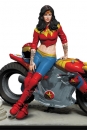 Gotham City Garage Statue Wonder Woman 27 cm***