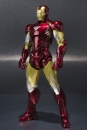 Iron Man S.H. Figuarts Actionfigur Iron Man Mark VI & Hall of Armor Set 15 cm***