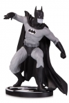 Batman Black & White Statue Batman by Gene Colan 17 cm