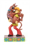 Scooby-Doo Statue Shaggy Holding Scooby-Doo 23 cm