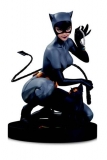 DC Designer Series Statue Catwoman by Stanley Artgem Lau 19 cm