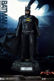 Batman Master Craft Statue Batman Modern Suit 42 cm auf 3000 Stück limitiert
