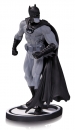 Batman Black & White Statue Gary Frank 22 cm***