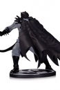 Batman Black & White Statue Dave Johnson 18 cm